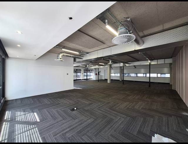 381M² OFFICE TO LET IN SANDTON CENTRAL